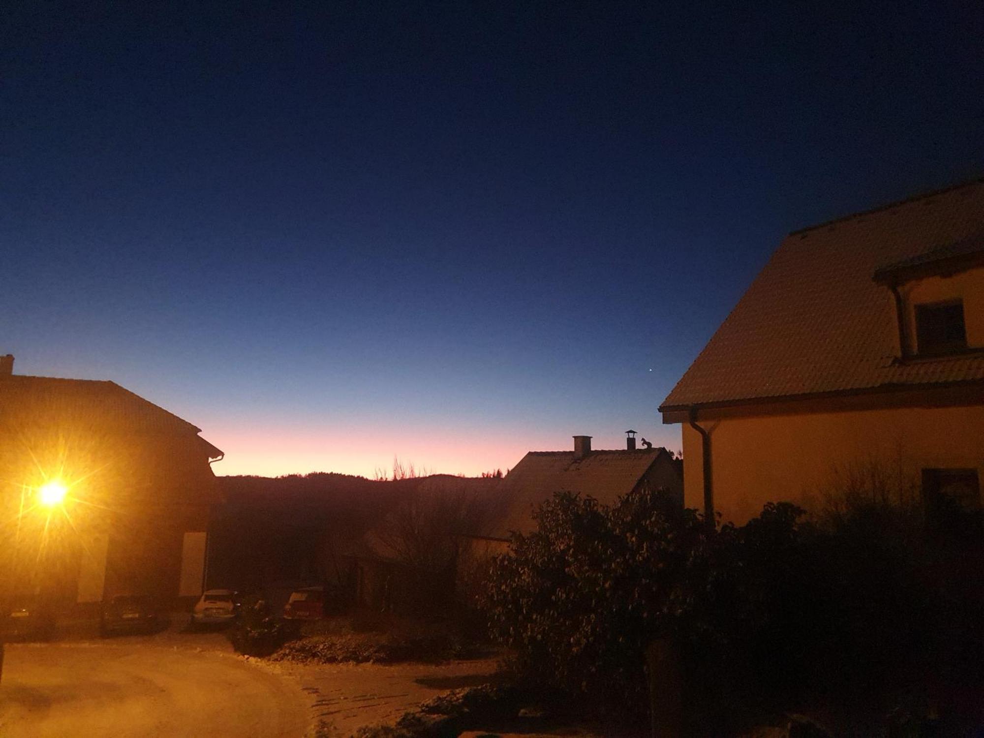 Hotelový a jezdecký areál Dvůr Krutěnice Exterior foto
