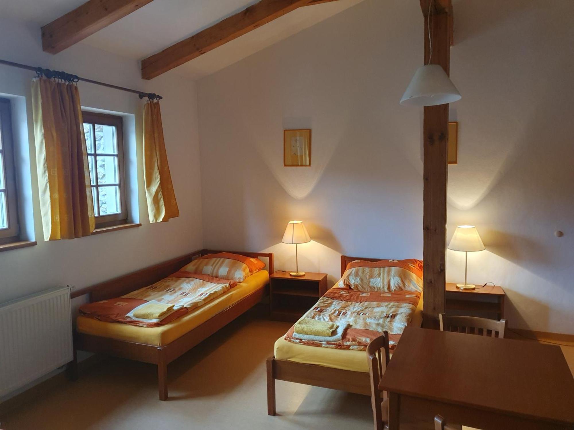 Hotelový a jezdecký areál Dvůr Krutěnice Exterior foto